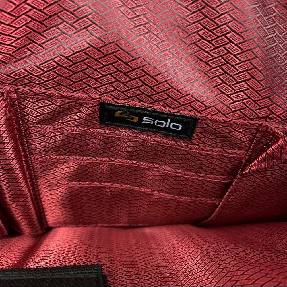 NEW Solo Black Leather Laptop Tote Bag - Picture 7 of 15